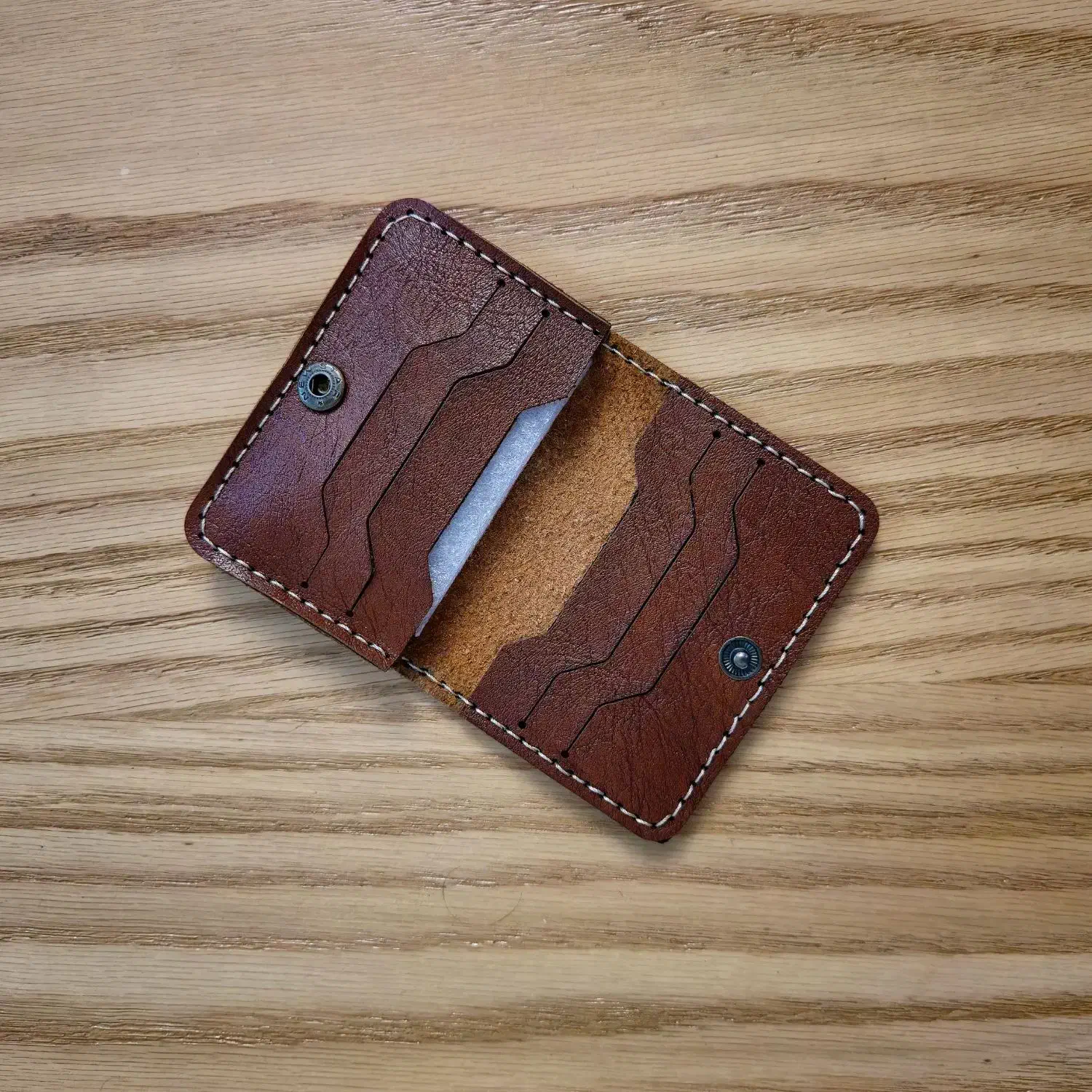 کیف گم شده|اشیا|ایذه, |دیوار