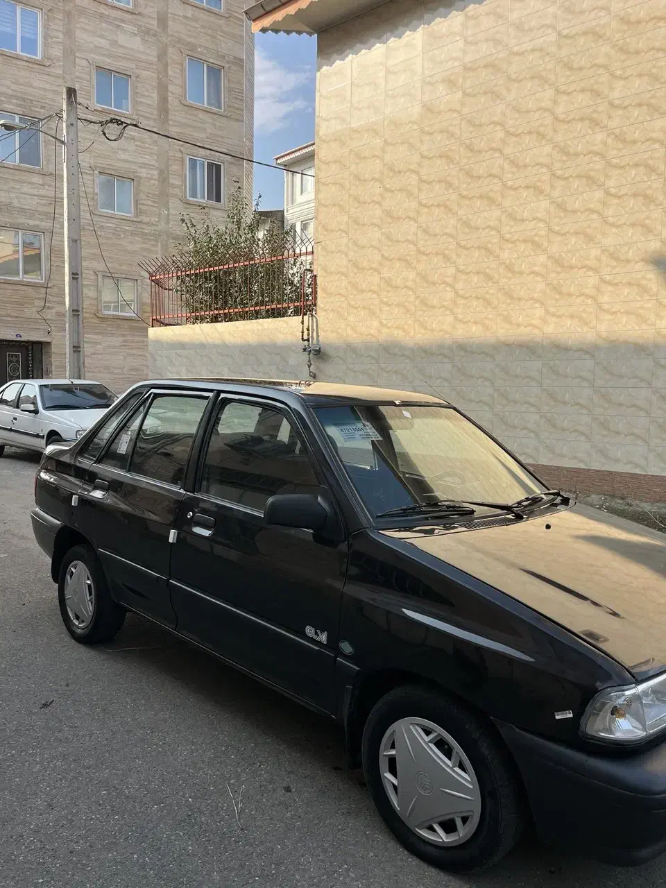 پراید۸۳زیرخاکی|خودرو سواری و وانت|رشت, گلسار|دیوار