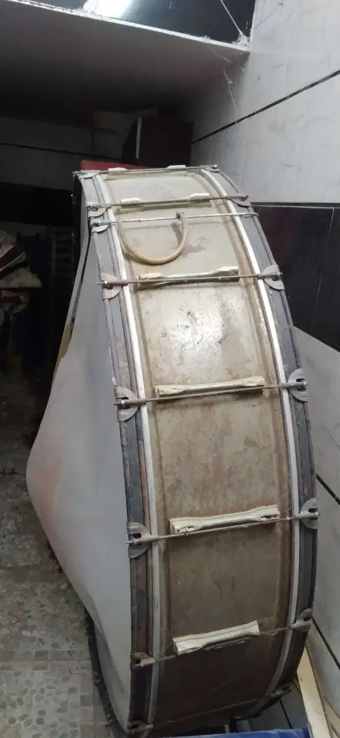 طبل سایزبزرگ|درام و پرکاشن|گرگان, |دیوار