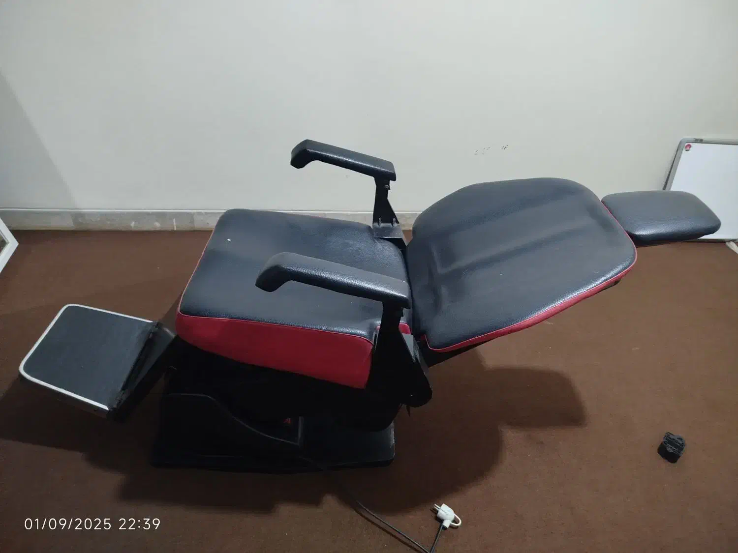 صندلی آرایشی برقی دو موتوره آلمانی|آرایشگاه و سالنهای زیبایی|قم, نیروگاه|دیوار