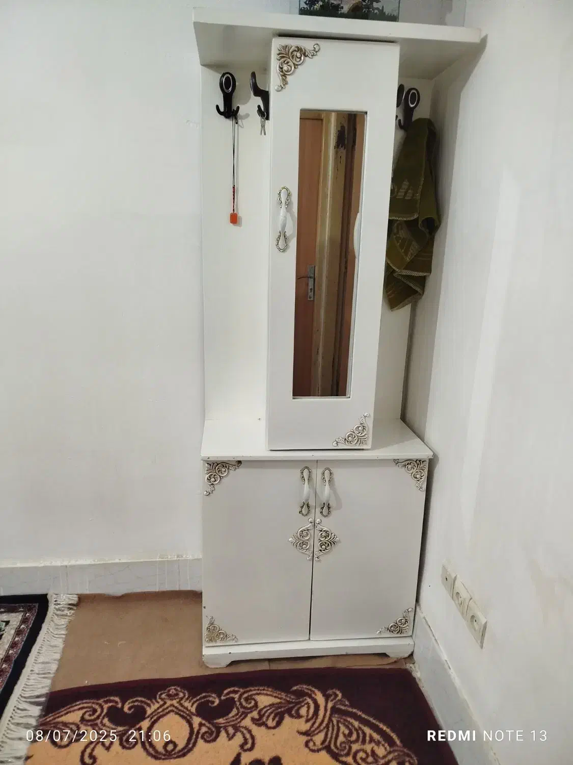 جاکفشی|جاکفشی، کمد، دراور|خمین, |دیوار