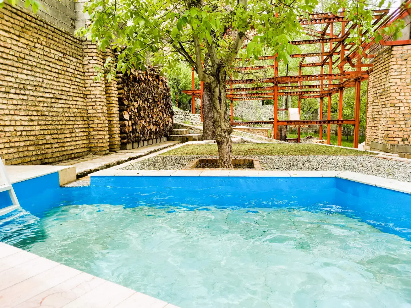 باغ ویلا، مسیرکرج چالوس، بالای سدکرج مجاور رودخانه|فروش خانه و ویلا|آسارا, |دیوار