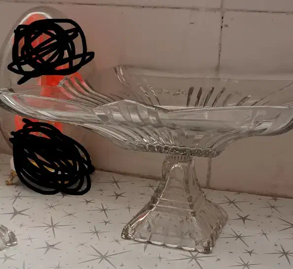 میوه خوری پایه دار کریستال|ظروف سرو و پذیرایی|نیشابور, سرآب کوشک|دیوار