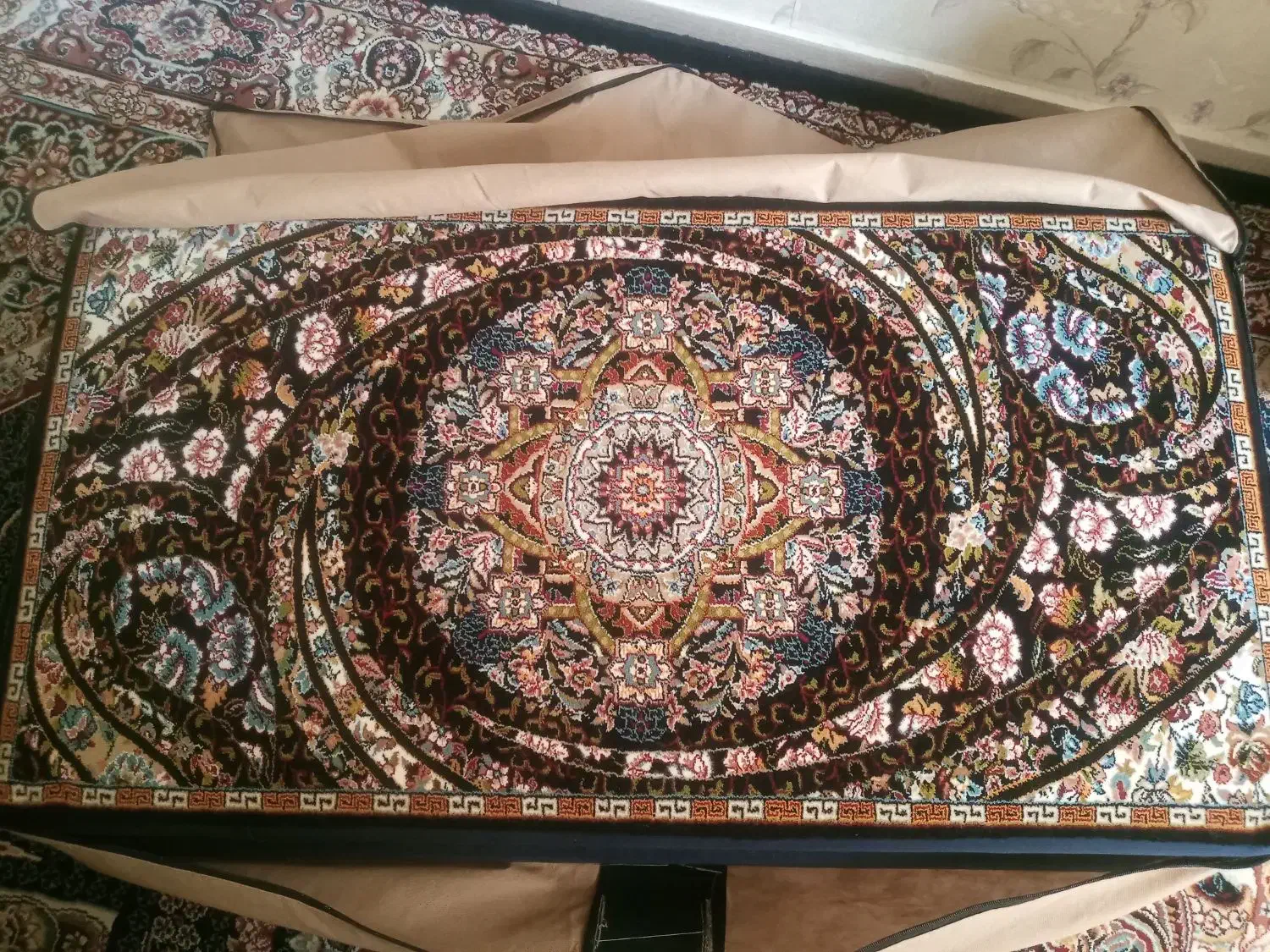 چهار عدد پشتی|پشتی|کرج, خرمدشت|دیوار