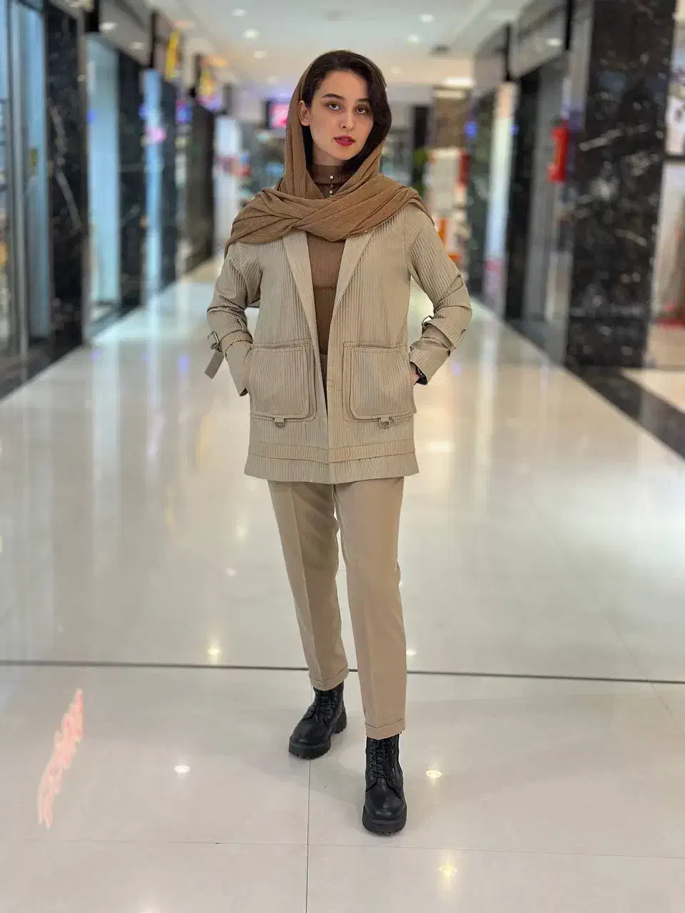 گالری رامیلا|لباس|یزد, |دیوار