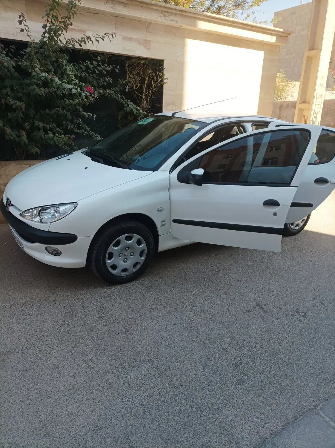 پژو ۲۰۶ ( ۳۳ تا کار)|خودرو سواری و وانت|گرمسار, |دیوار