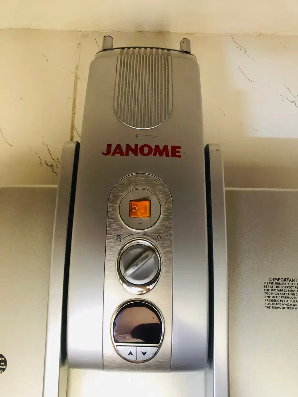 اتو پرس ژانومه|اتو و لوازم اتو|رباط‌کریم, رباط‌کریم|دیوار