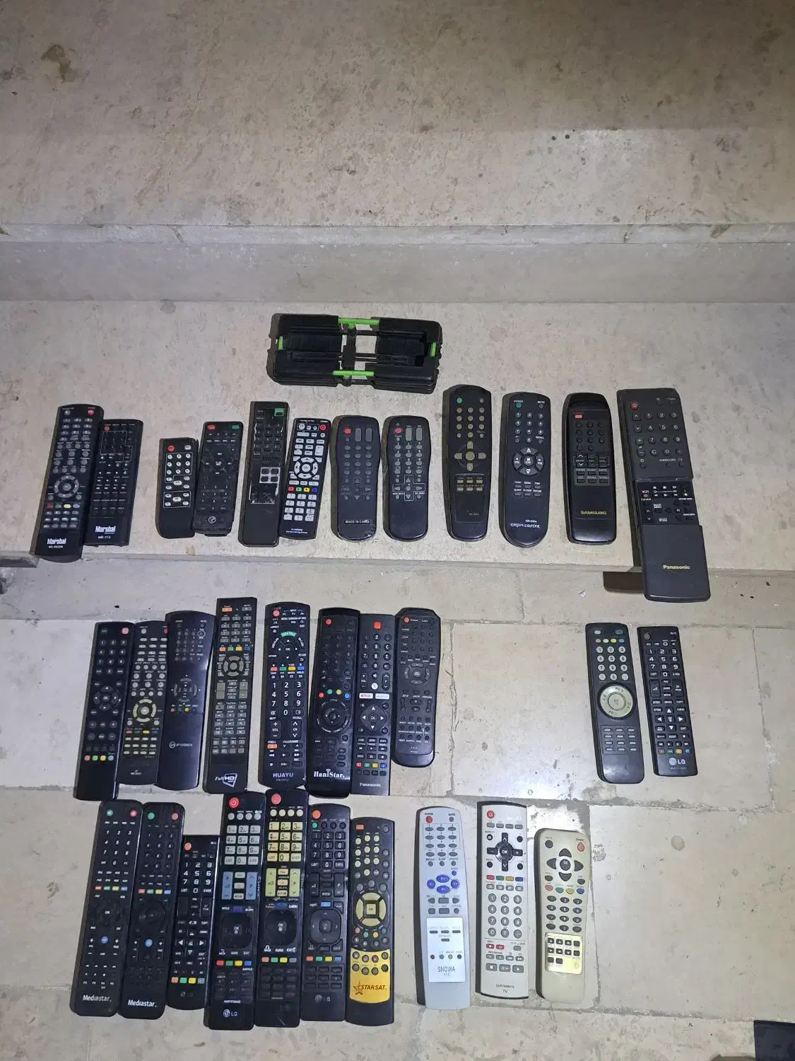 ۳۰عدد کنترل تلویزیون گیرنده اندروید  کلی دونه ۲۰ت|تلویزیون و پروژکتور|پردیس, فاز ۸|دیوار