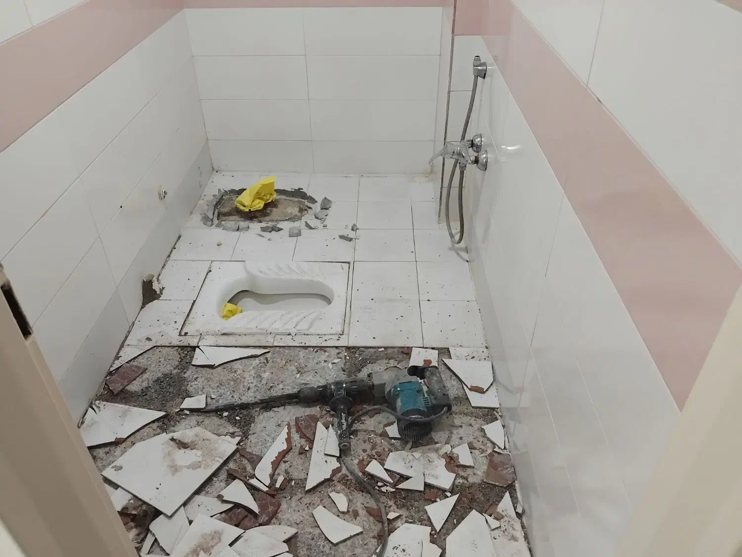 بازسازی بنایی گچکاری کاشی کاری خورده کاری رفع نم|خدمات پیشه و مهارت|پاکدشت, پاکدشت (مامازند)|دیوار