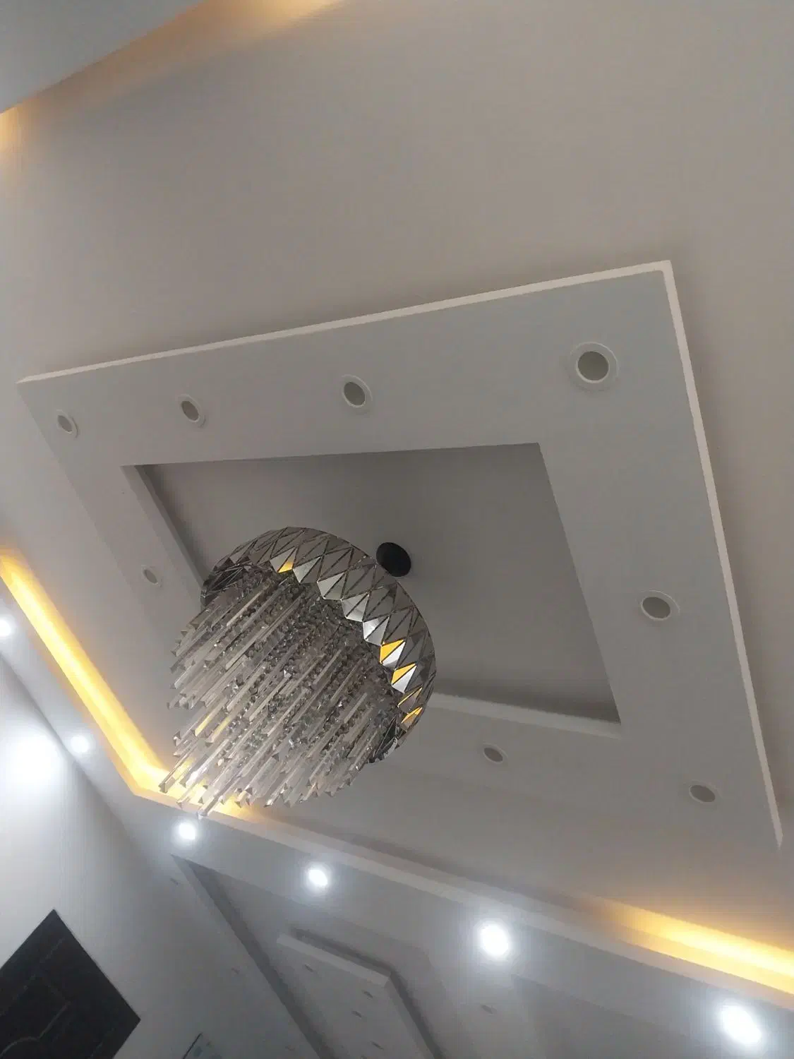 لوستر مدرن|لوستر و چراغ آویز|اندیشه, اندیشه فاز ۱|دیوار