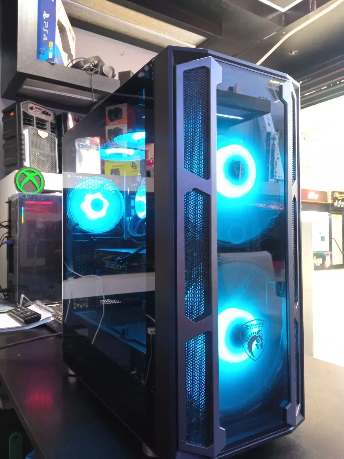 سیستم گیمینگ|رایانه رومیزی|اندیشه, اندیشه فاز ۳|دیوار