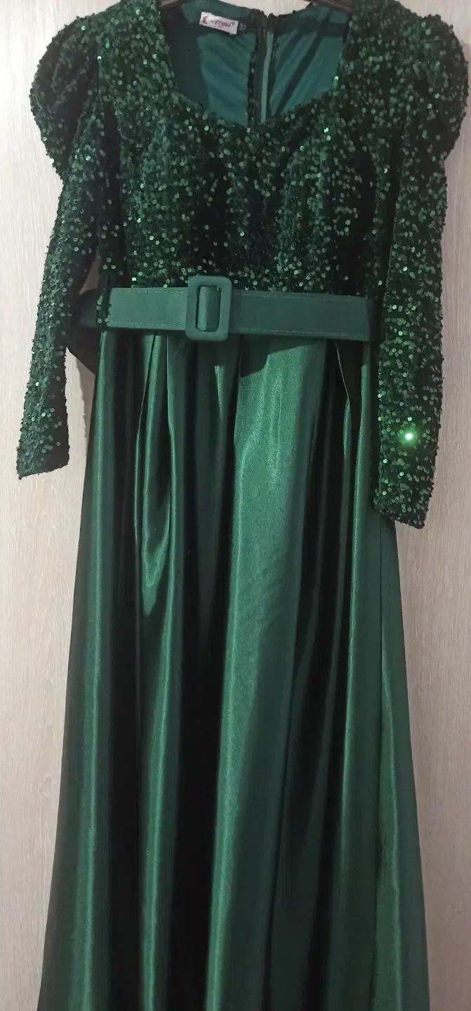 ماکسی۴۴|لباس|هشتگرد, مدرس|دیوار