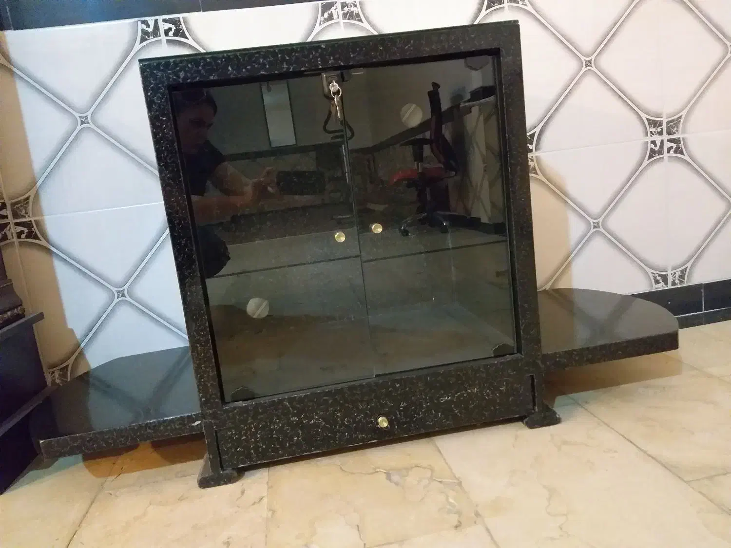 وسایل خونه در حد نو|مبلمان خانگی و میز عسلی|مهاباد (آذربایجان غربی), |دیوار