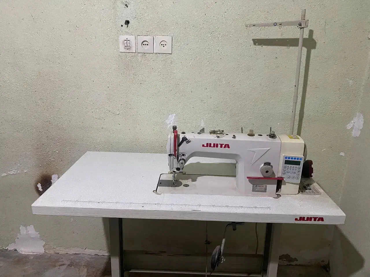 فروشی|چرخ خیاطی و ریسندگی|گنبد کاووس, |دیوار