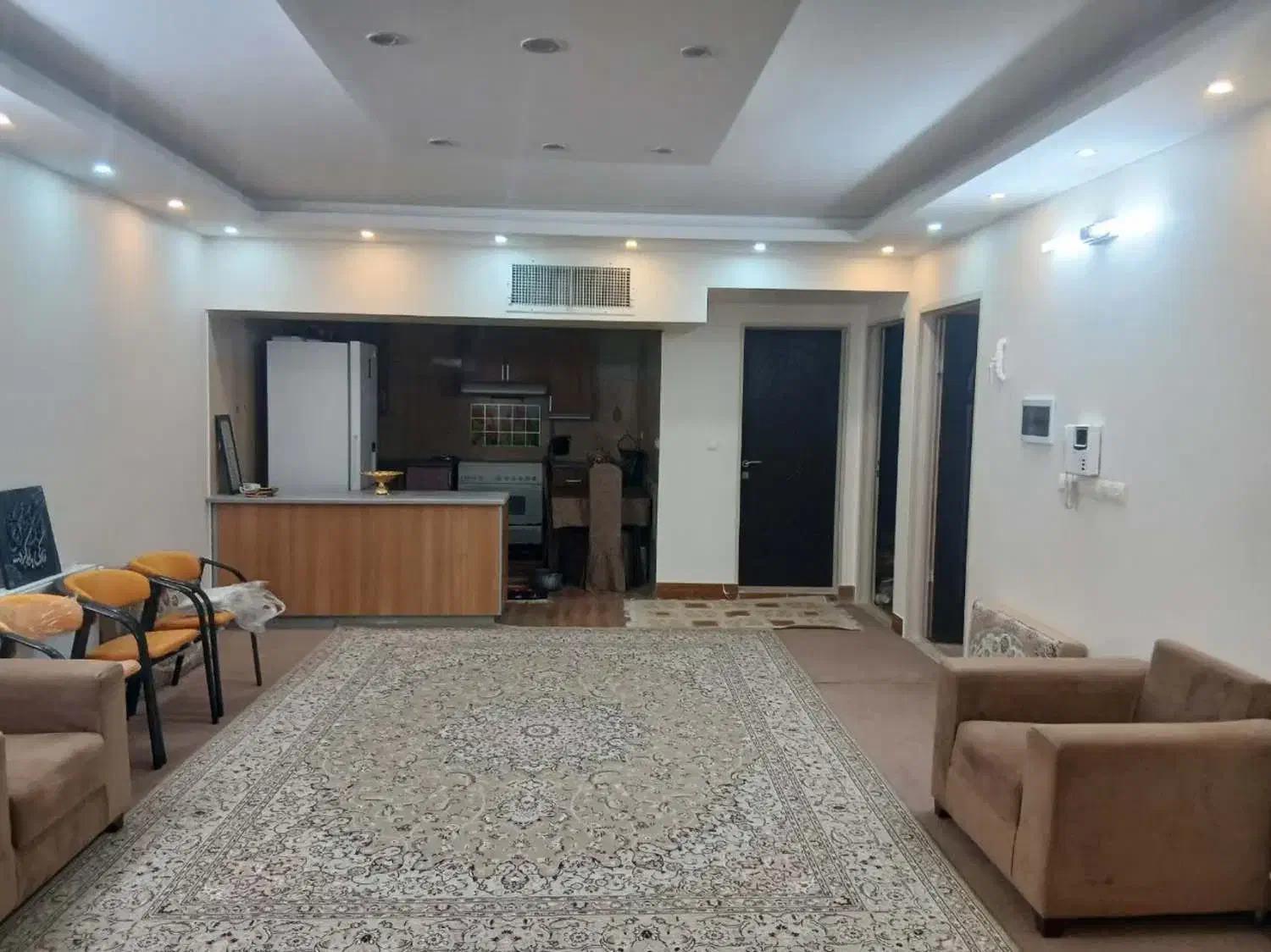 اجاره خانه با وسایل یا بی وسایل|اجارهٔ خانه و ویلا|کاشان, شهرک سایپا|دیوار