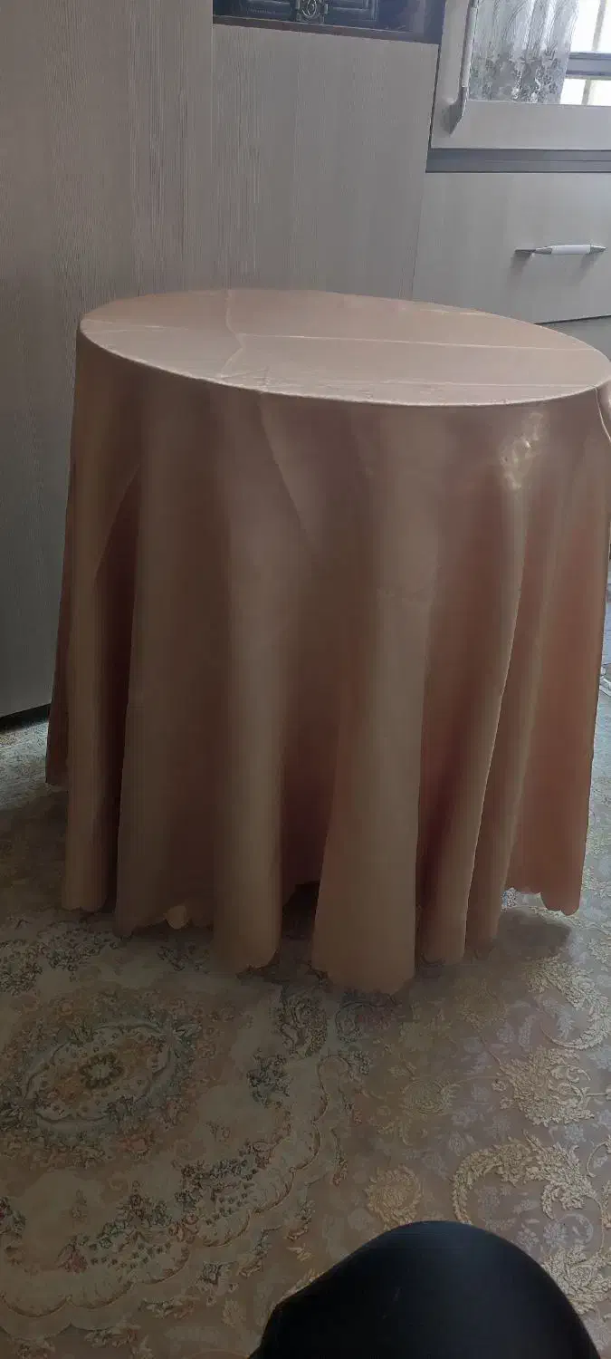 آباژور میز تلفن فلزی ورق طلا .میز خاطر گرد با ساتن|میز تلفن|اسلام‌شهر, شهرک قائمیه|دیوار