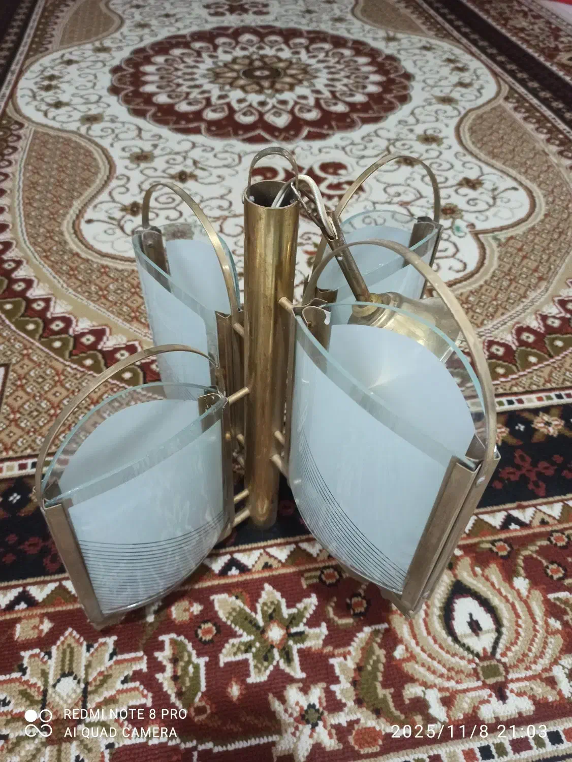 لوستر فلزی|لوستر و چراغ آویز|نیشابور, کوی یغما|دیوار