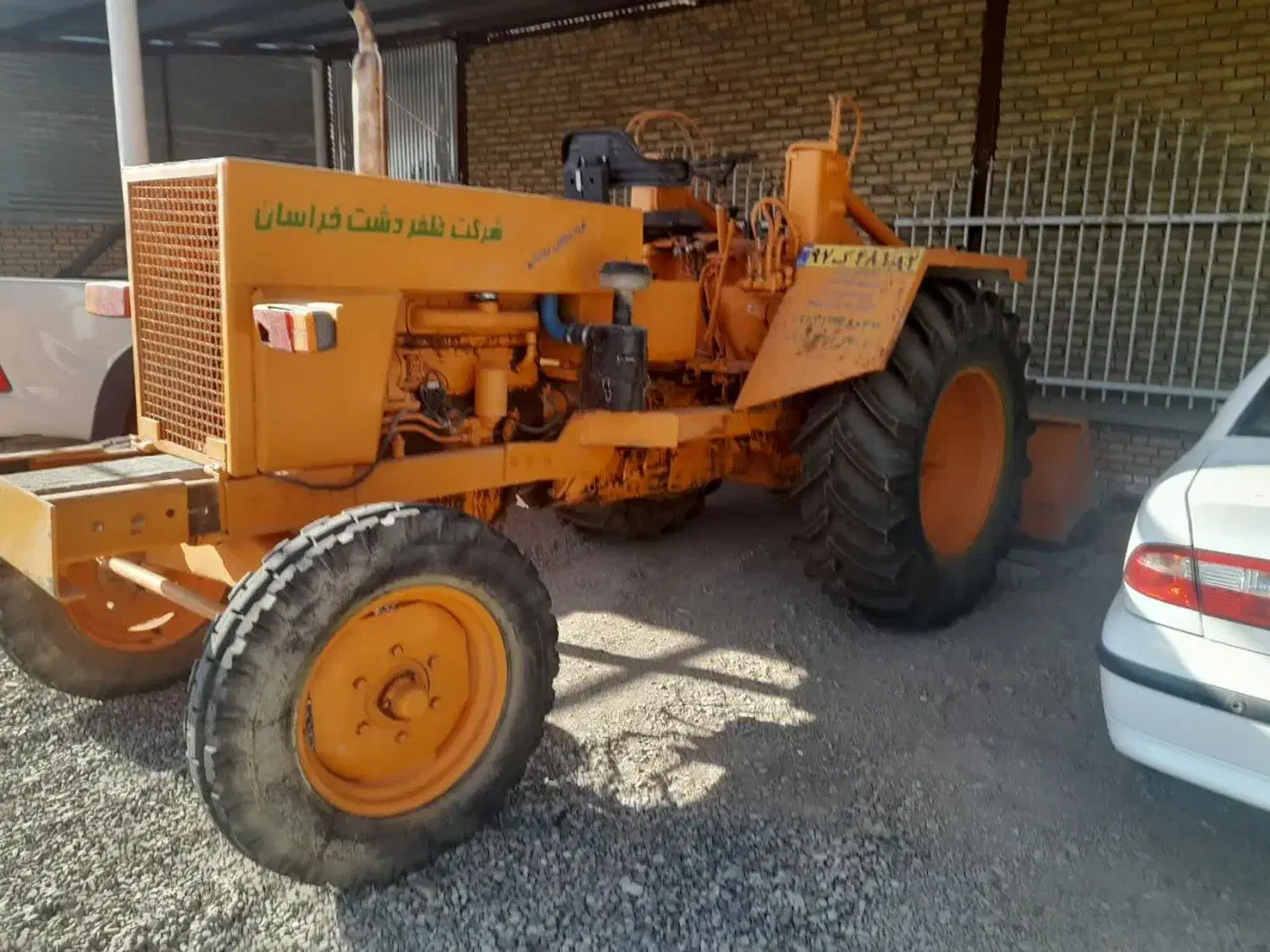 تراکتور بیل عقب رومانی|خودرو سنگین|شادمهر, |دیوار