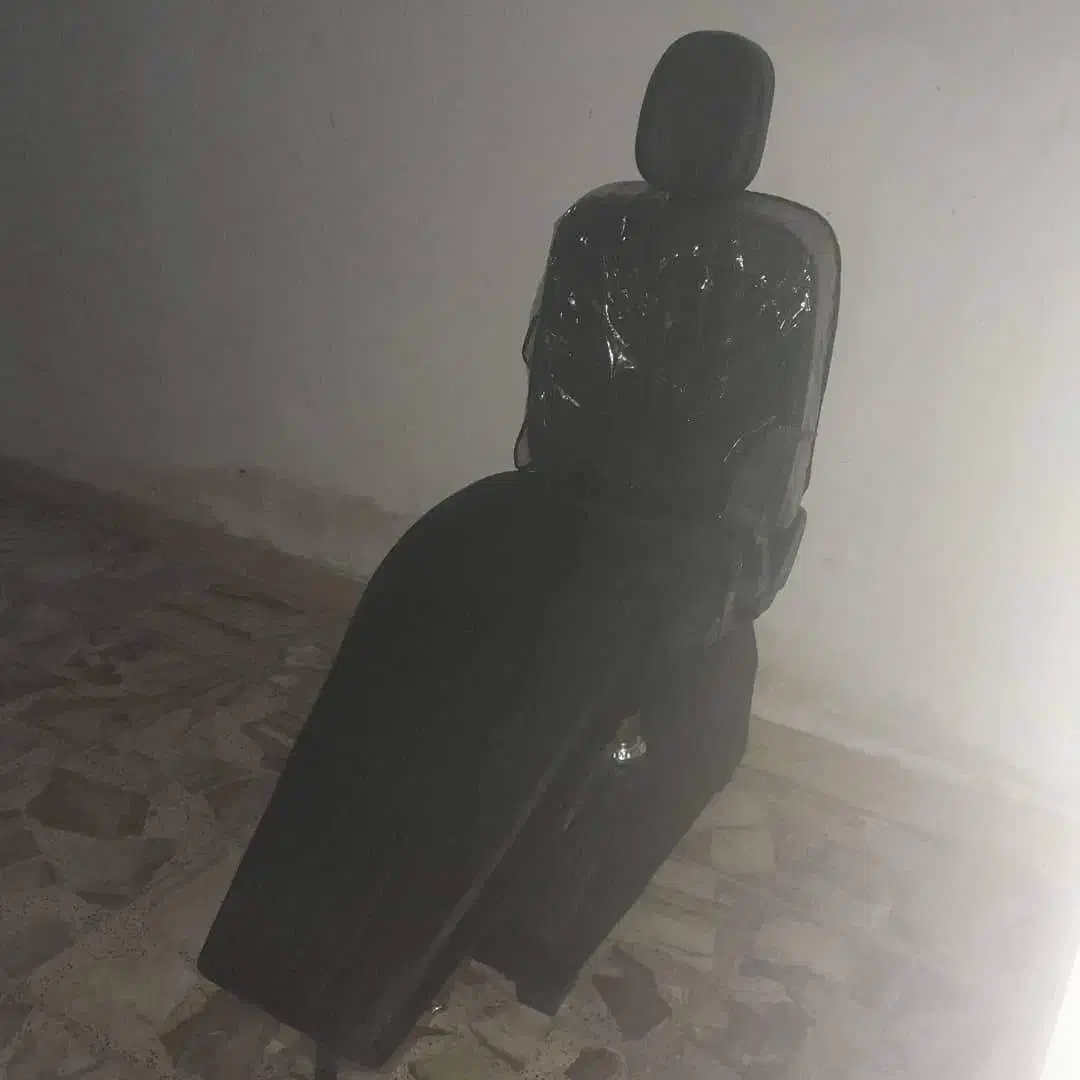 صندلی اصلاح|آرایشگاه و سالن‌های زیبایی|قائم‌شهر, |دیوار