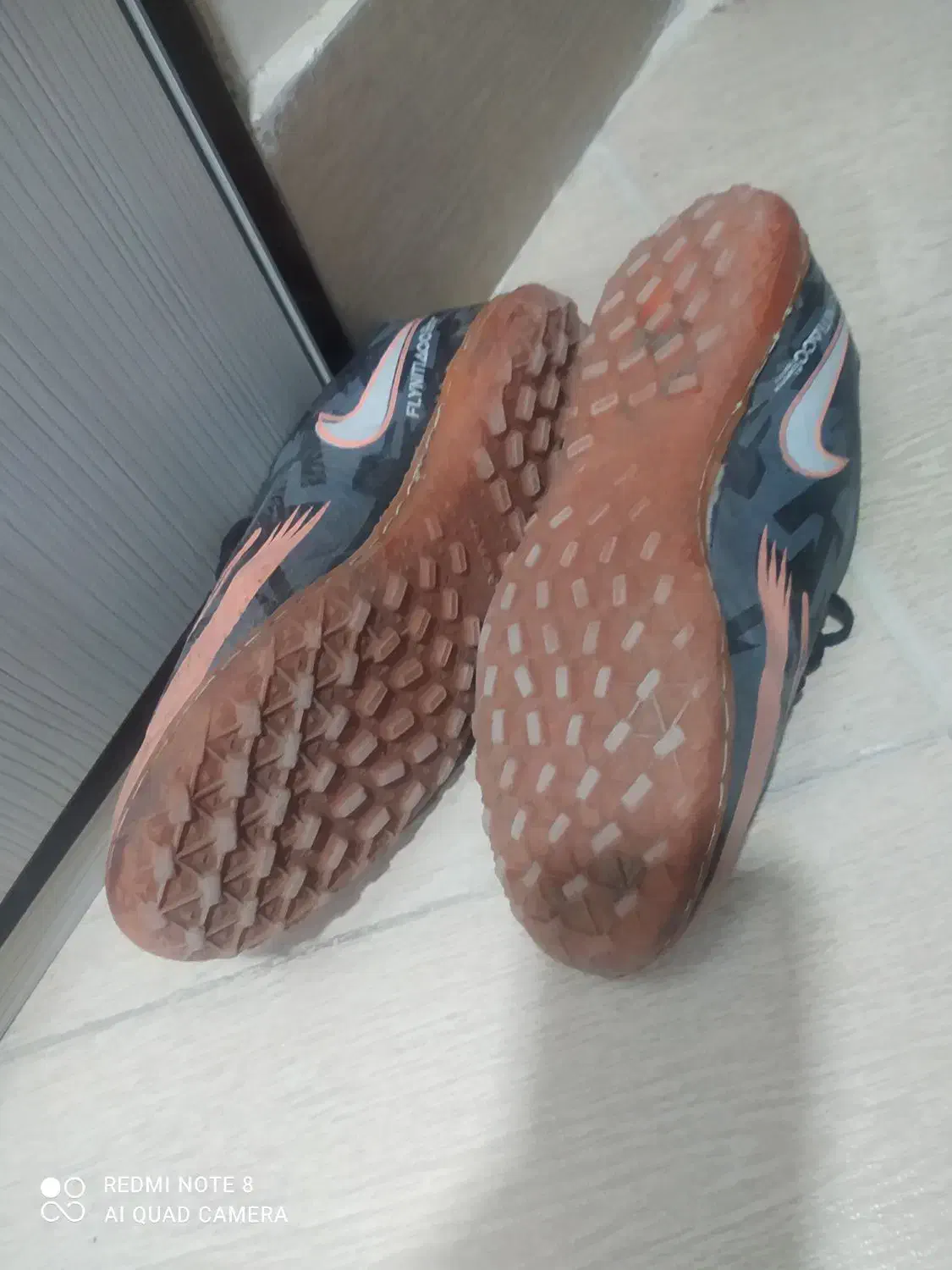 کفش فوتبال چمن مصنوعی|تجهیزات ورزشی|سنندج, |دیوار