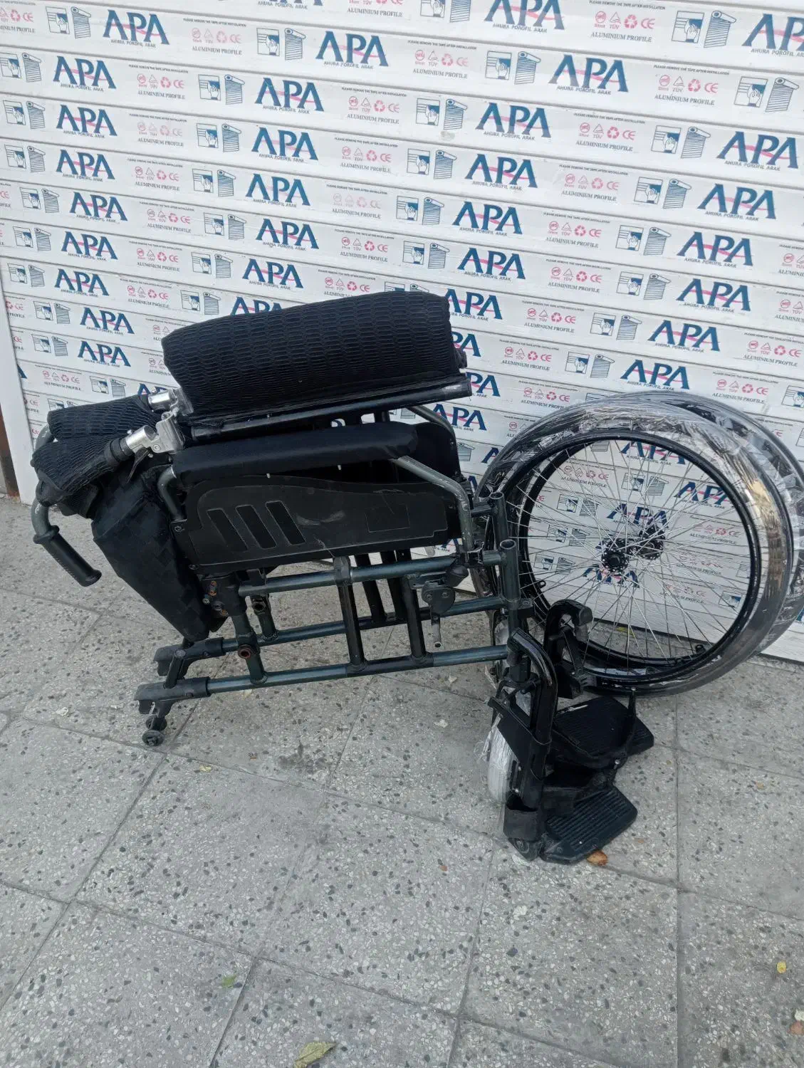 ویلچر آلومینیومی حرفه ای خارجی چرخ پینی|آرایشی، بهداشتی، درمانی|تهران, پیکان شهر|دیوار
