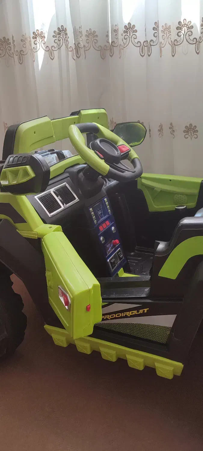 ماشین شارژی|اسباب‌بازی بچه|شهرکرد, |دیوار