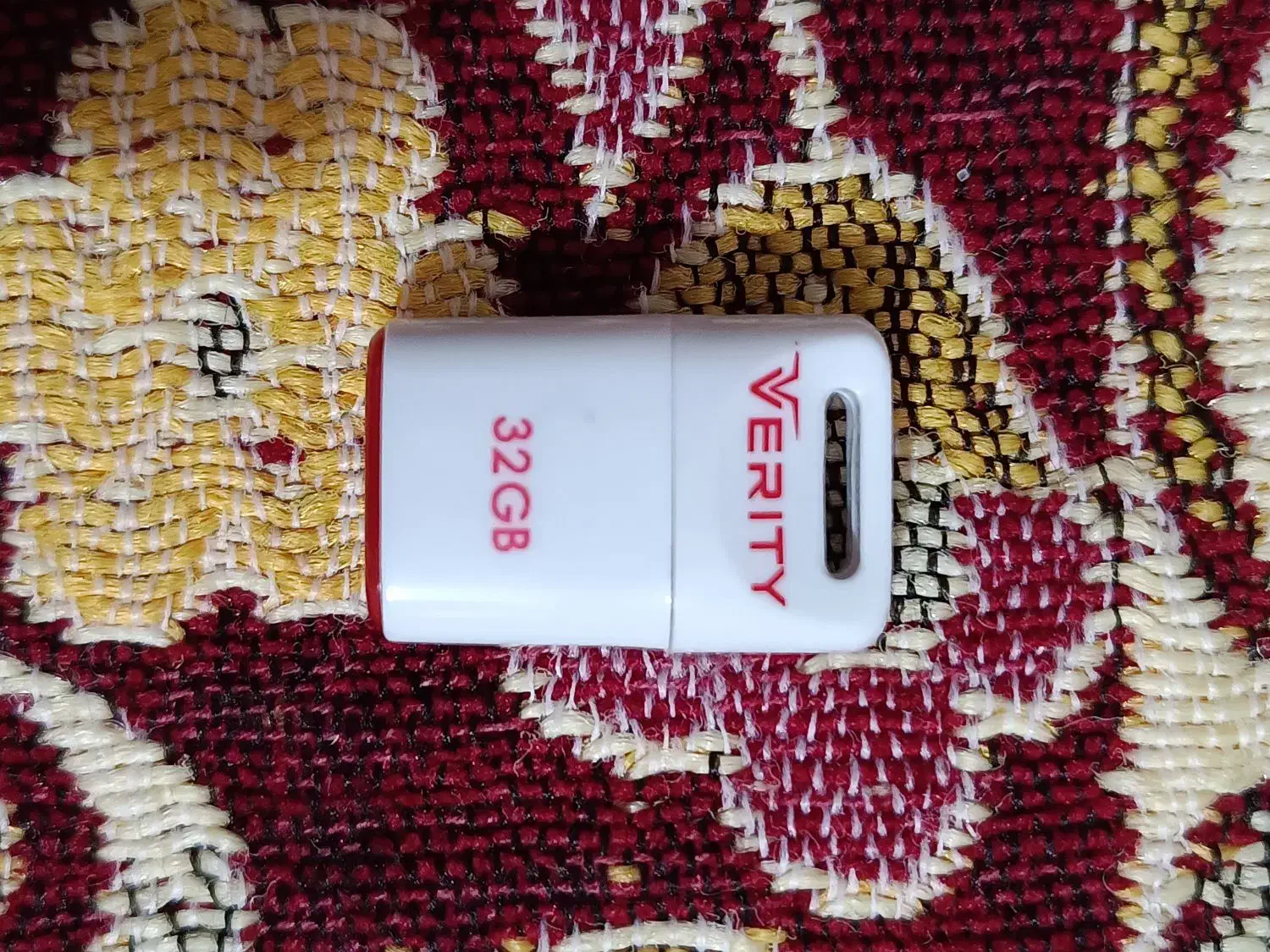 فلش 32 گیگ تمیز خالی|قطعات و لوازم جانبی رایانه|ارومیه, |دیوار