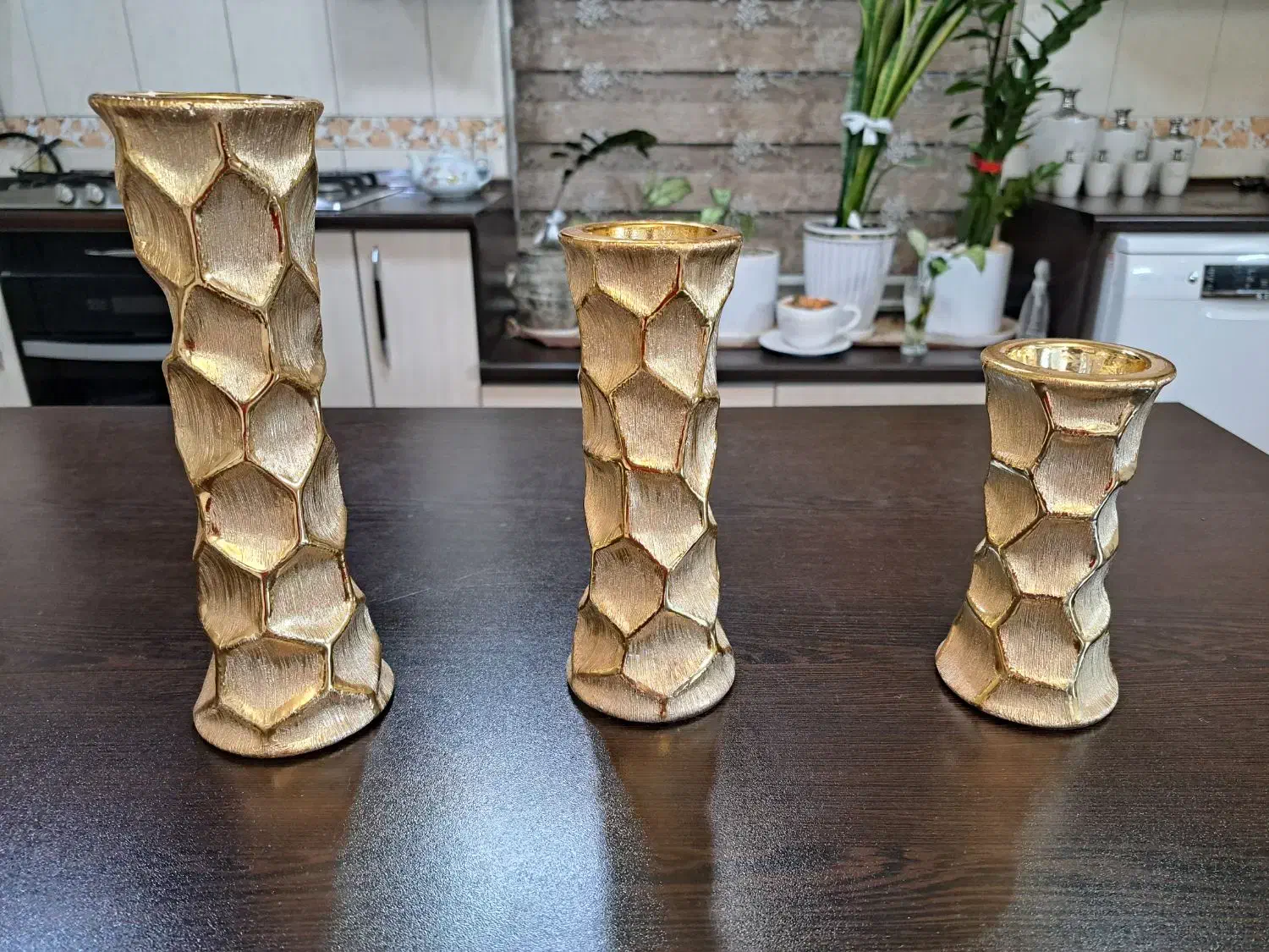 جاشمعی طلایی|مجسمه، تندیس، ماکت|ری, هاشمآباد|دیوار