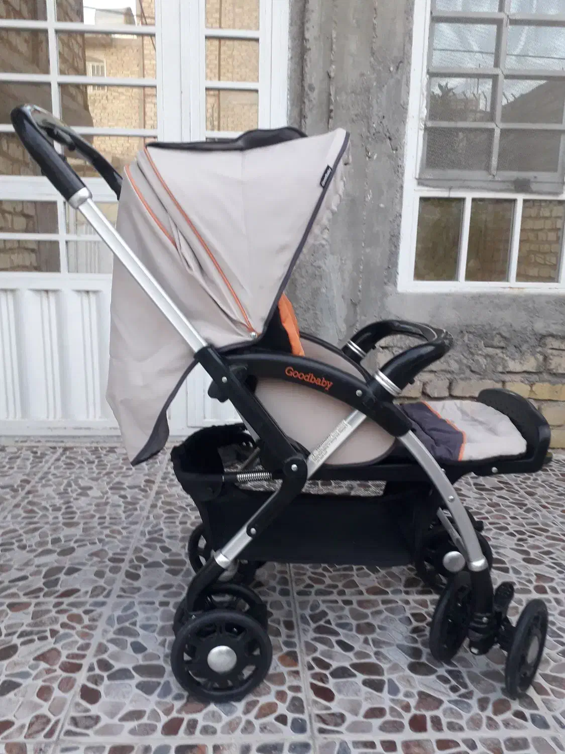 کالسکه خارجی درجه یک|کالسکه و لوازم جانبی|داراب, |دیوار