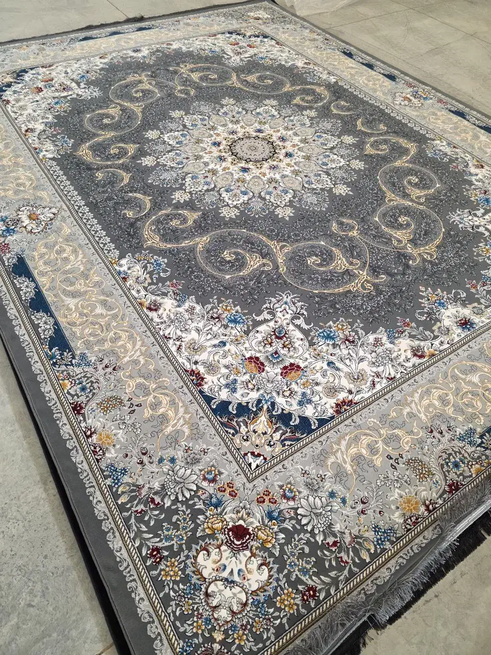 ۱۲ متری ۷۰۰ شانه جنس نخ اکرلیک|فرش|کرمانشاه, |دیوار