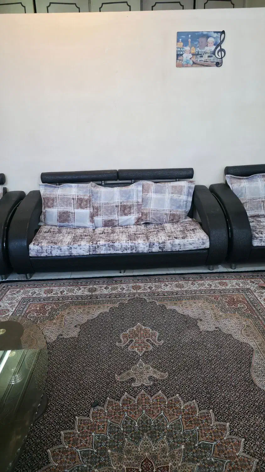 مبل راحتی ۷ نفره با کیفیت و راحت و لوازم چوبی منزل|مبلمان خانگی و میز عسلی|قرچک, داوود آباد|دیوار