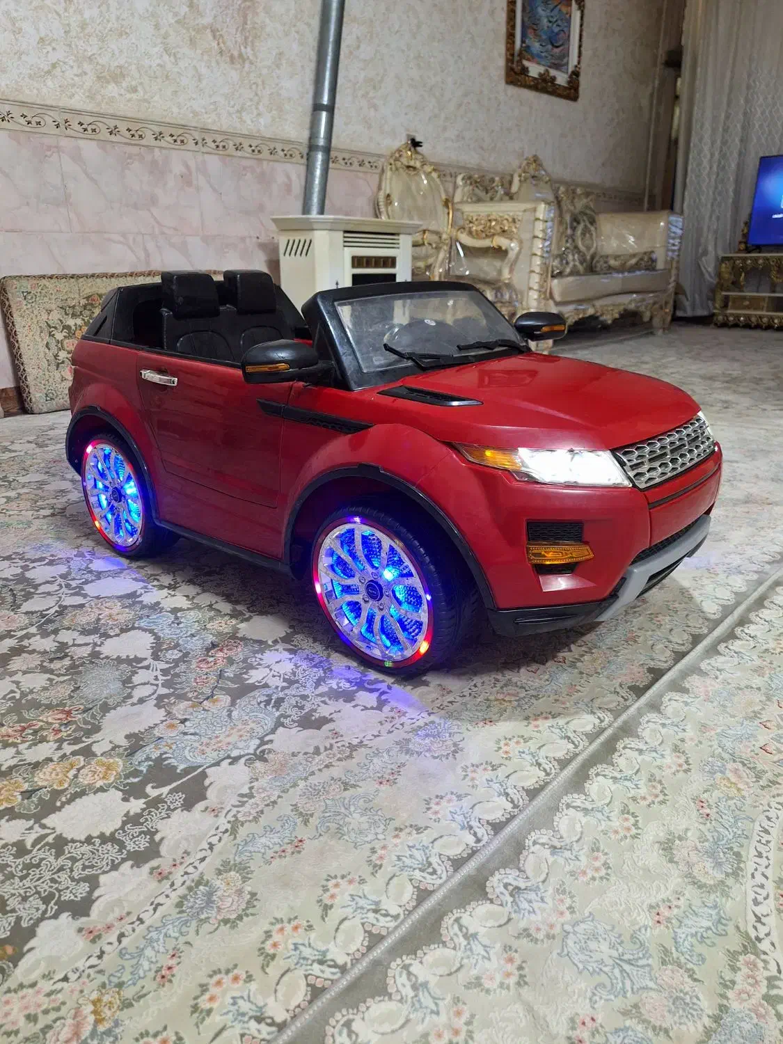 ماشین شارژی|اسباب‌بازی بچه|نسیم‌شهر, |دیوار