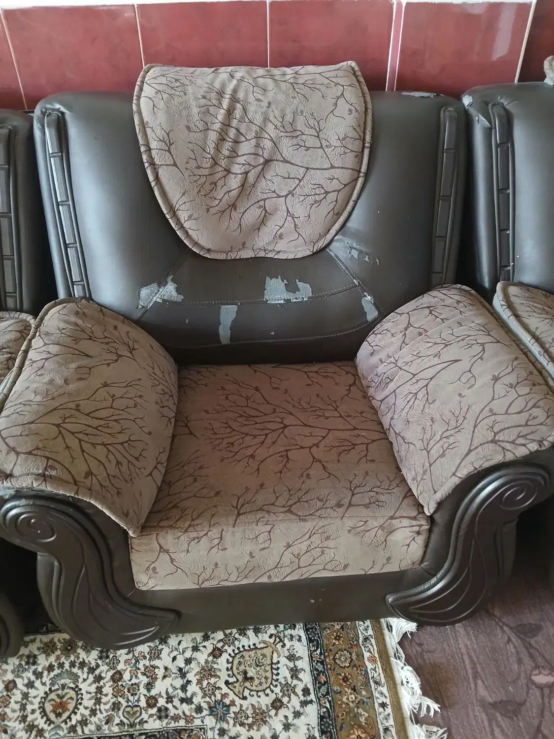 مبلمان نه نفره|مبلمان خانگی و میز عسلی|فلاورجان, |دیوار