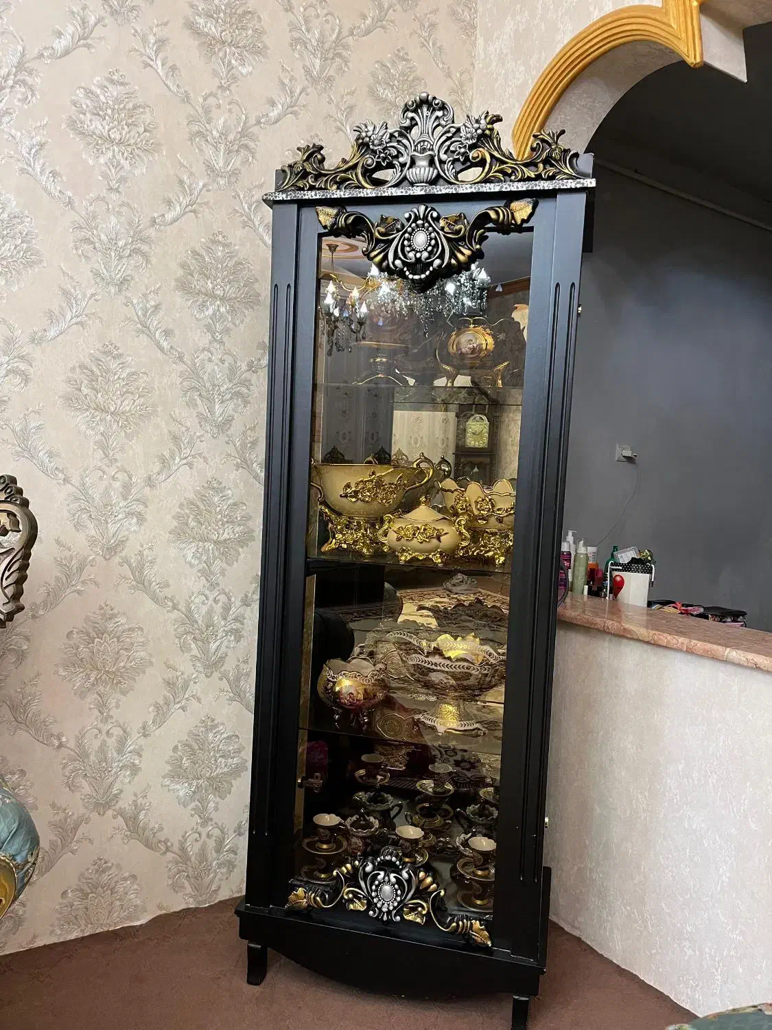 ویترین چوبی درحد|بوفه، ویترین، کنسول|تالش, هشتپر|دیوار