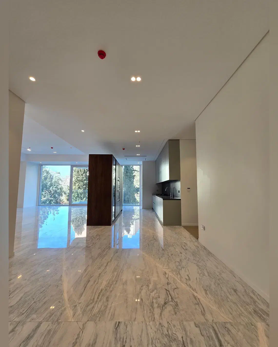 ۳۳۰متر مدرن ط۱۵ ویو ابدی ، تراس بزرگ ، مشاعات فول