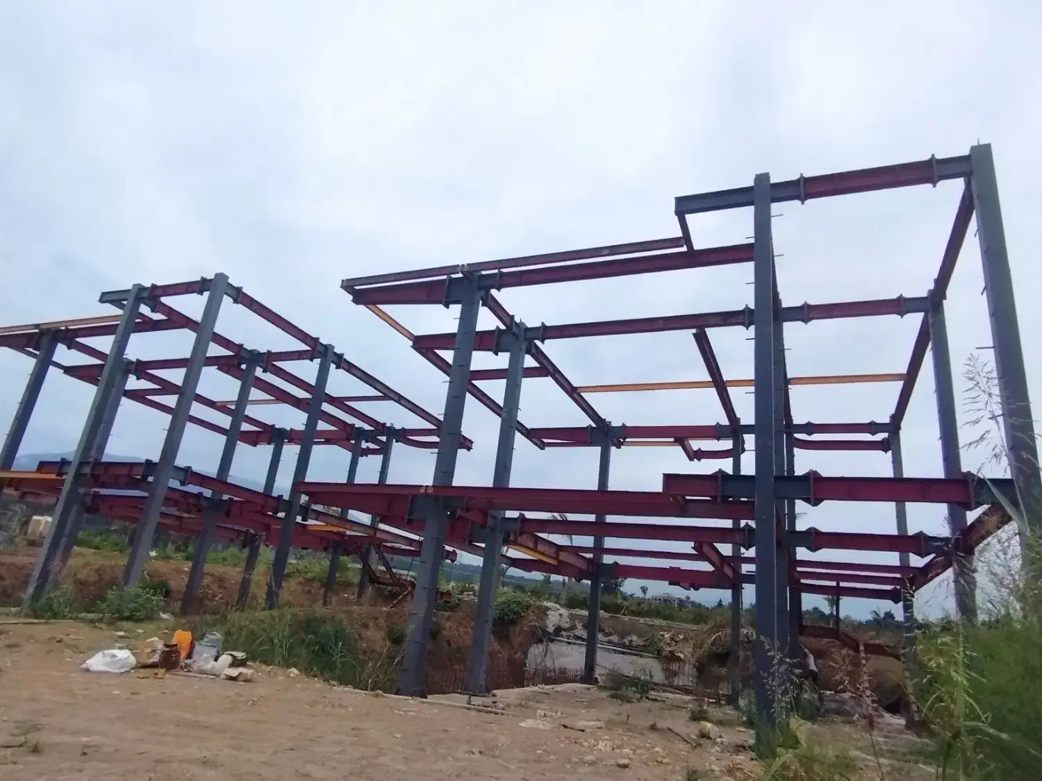 ساختونصب سازهای فلزی وپیچومهره( اسانسور.اسکلت)|خدمات پیشه و مهارت|بومهن, |دیوار