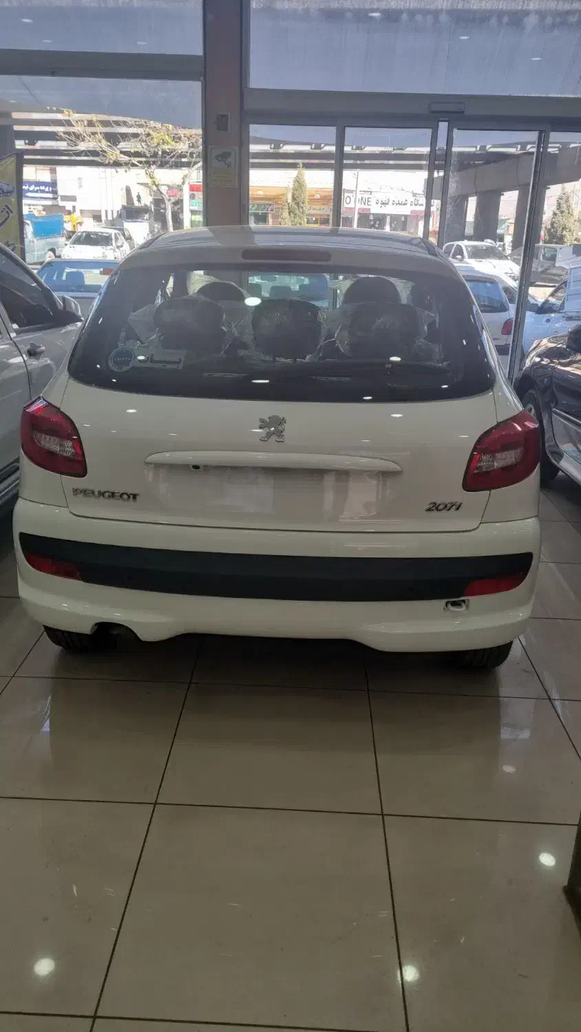 ۲۰۷ پلاس ۴۰۴ صفر|خودرو سواری و وانت|شیراز, مسلم|دیوار