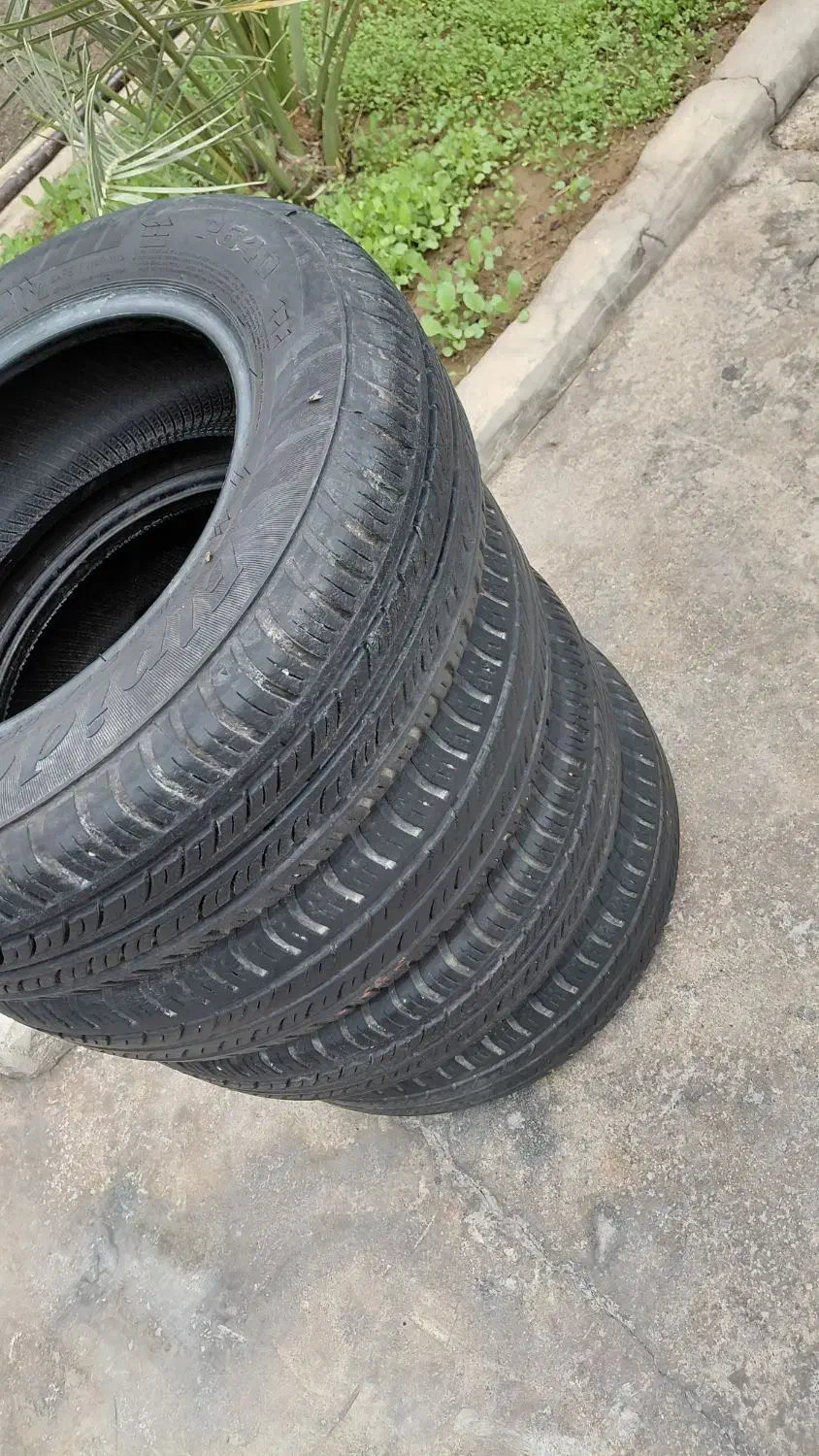 لاستیک بارز ۷۰ درصد سایز ۱۴|قطعات یدکی و لوازم جانبی|باوی, |دیوار