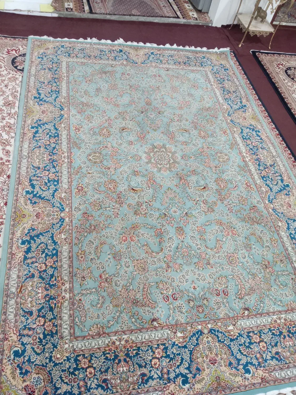 تمیز و نو جنس عالی|فرش|میانه, |دیوار