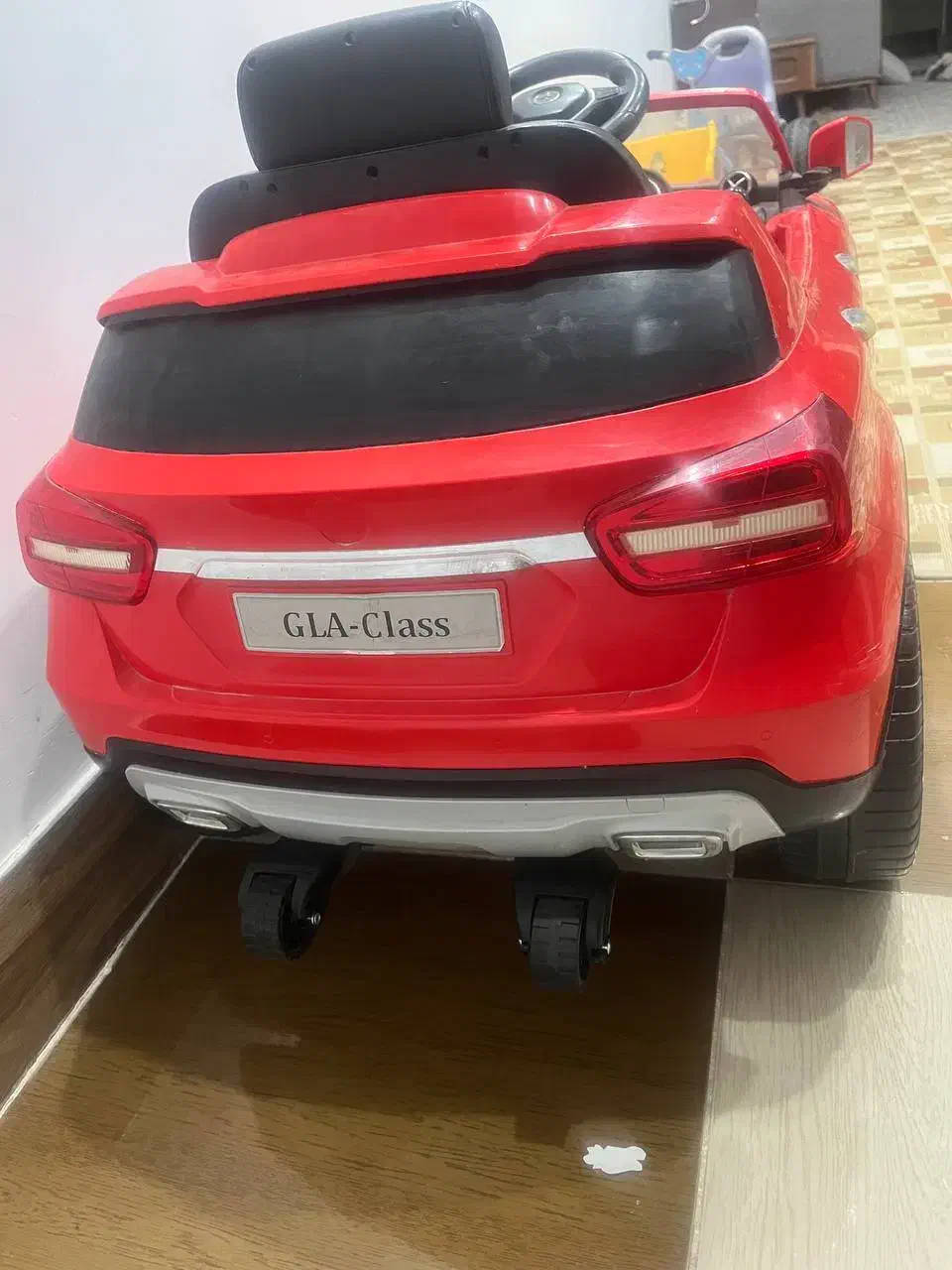ماشین شارژی -Benz GLA-Class (اورجینال کولردار)|اسباببازی بچه|کاشمر, |دیوار