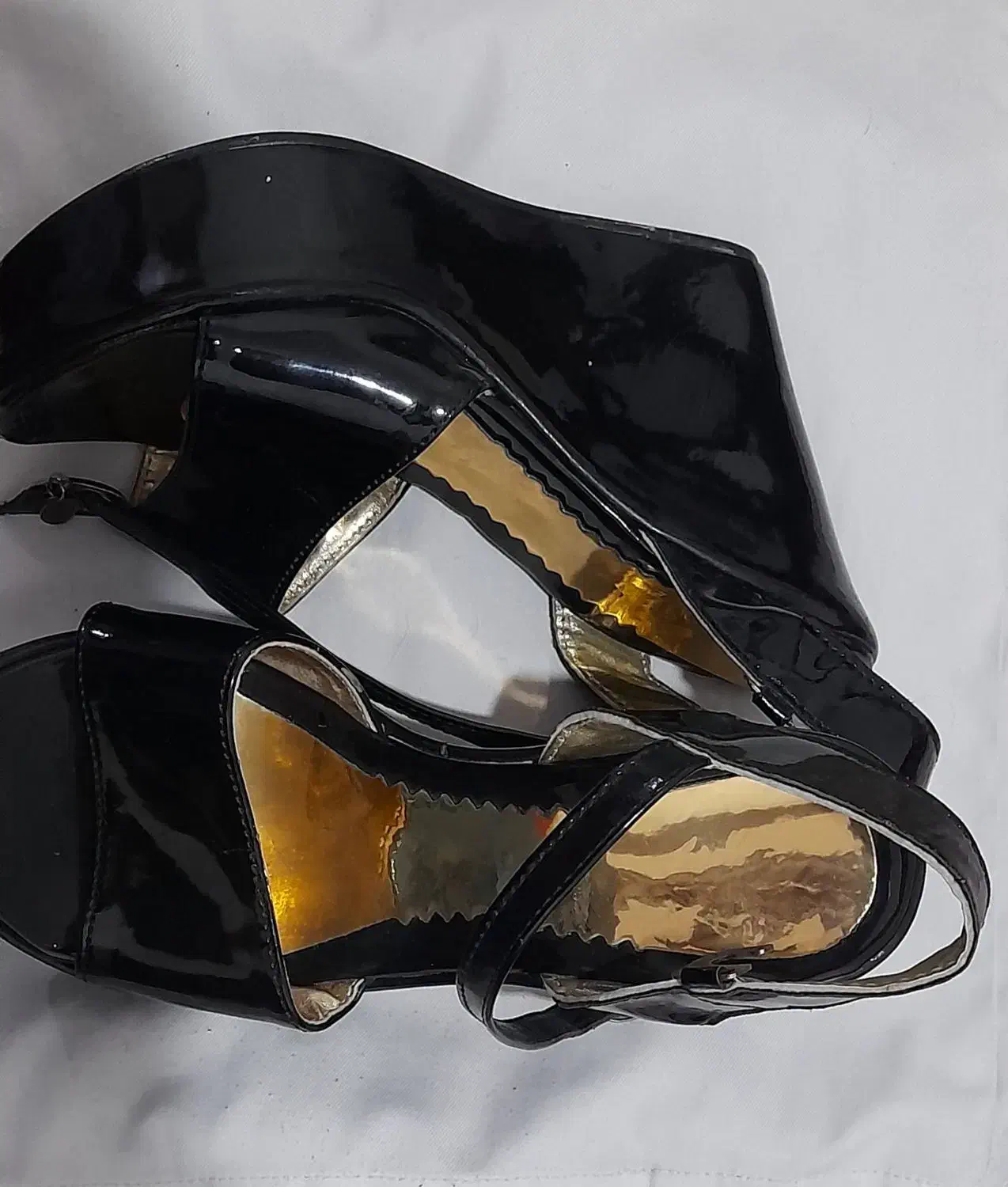 کفش|کیف، کفش، کمربند|یزد, |دیوار