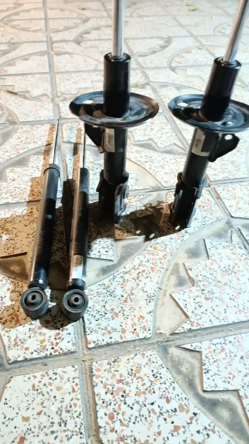 کمک جلو و عقب شاهین|قطعات یدکی و لوازم جانبی|کرج, فاز ۳ گوهردشت|دیوار