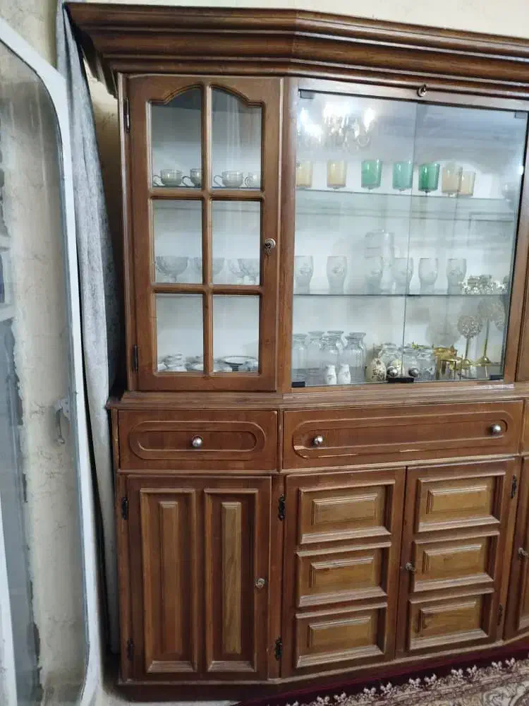 بوفه و ویترین چوب گردو|بوفه، ویترین، کنسول|شیراز, دشت چنار|دیوار