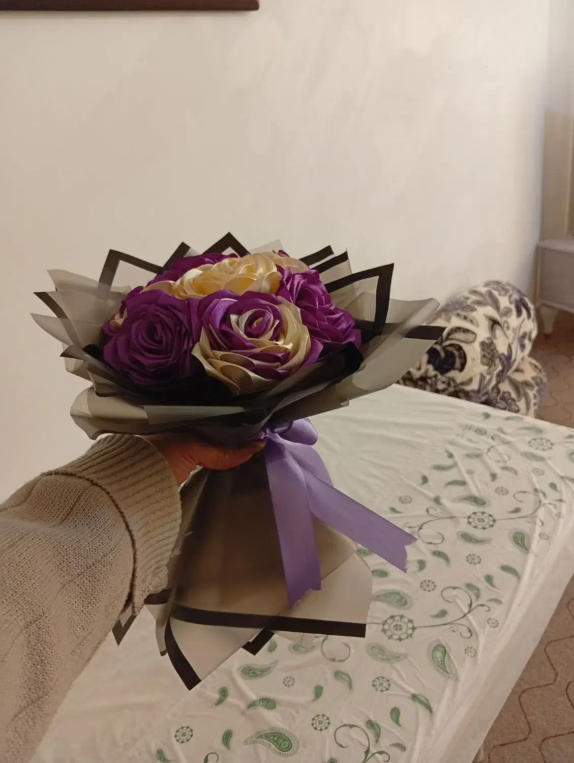 دسته گل ربانی|گل مصنوعی|صدرا-فارس, فاز ۱|دیوار