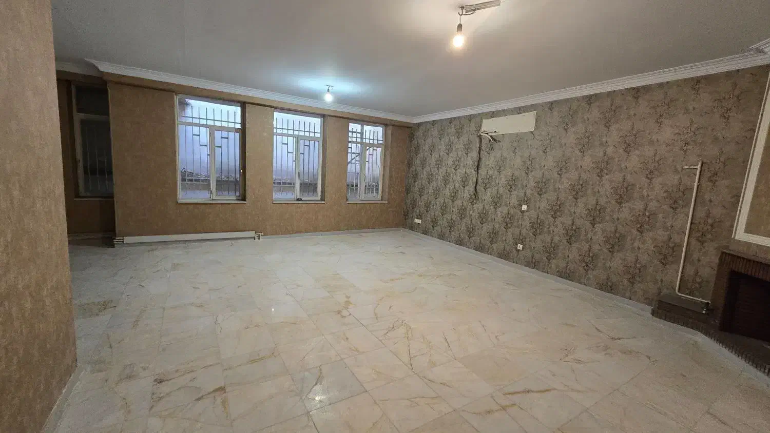 خانه ویلایی مستقل قیطریه ۲۸۰ متر مناسب کار وسکونت