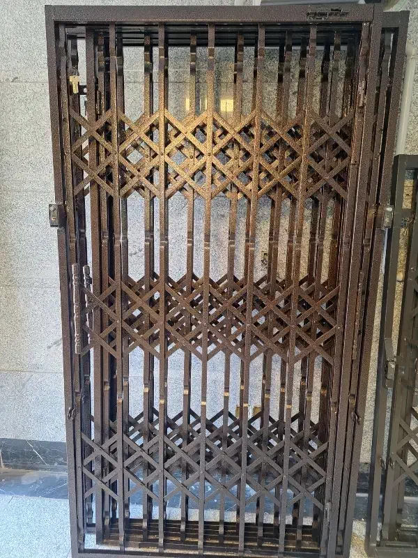 درب آکاردیونی|مصالح و تجهیزات ساختمان|نسیم‌شهر, |دیوار