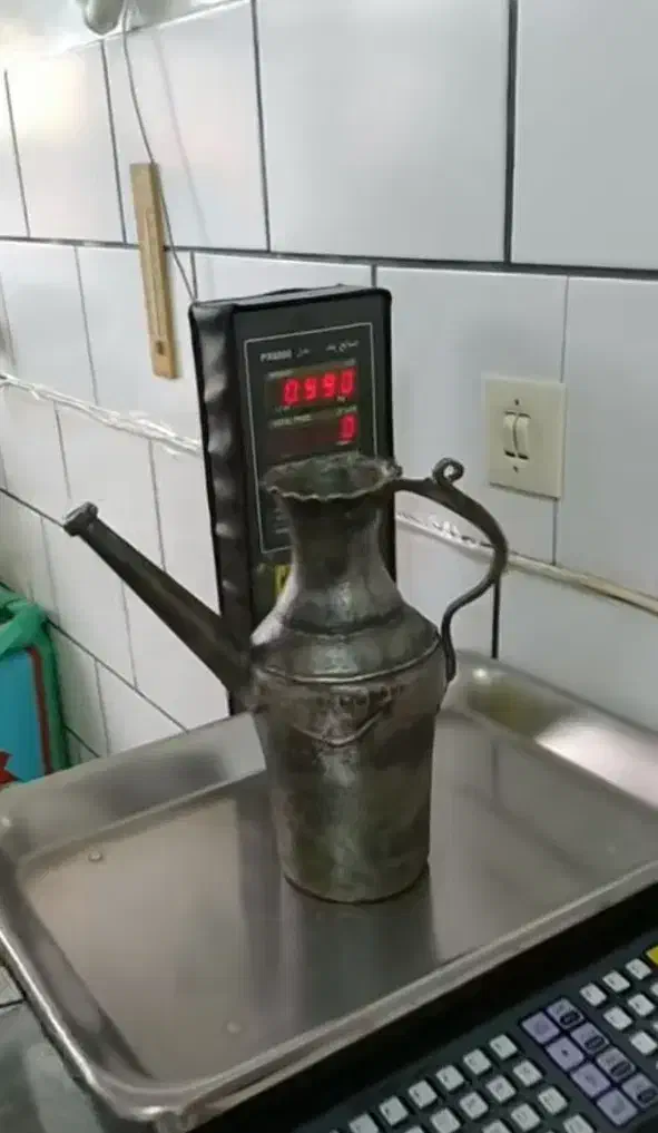 هاونگ برنجی دسته دار قدیمی|ظروف سرو و پذیرایی|مراغه, |دیوار