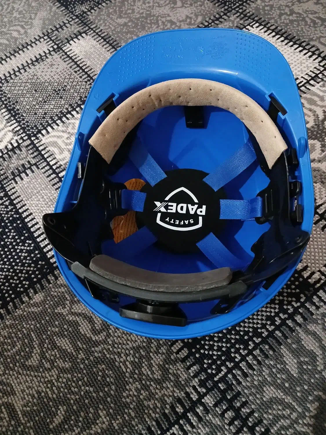 لباس وکلاه ایمنی|لباس|خورموج, |دیوار