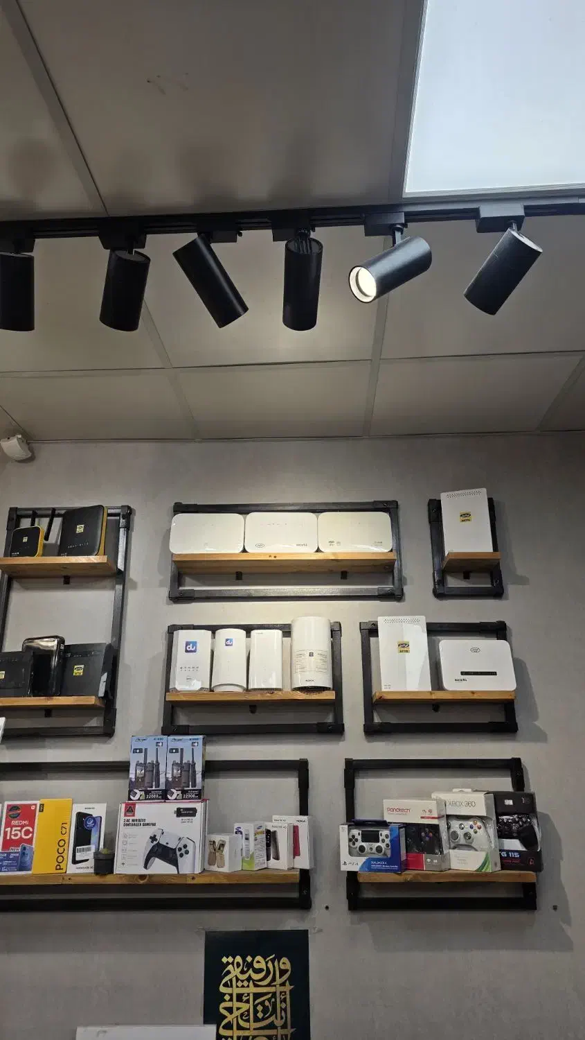 فروش ویترین ومیزو ۲ عددکانتر|فروشگاه و مغازه|قم, جهان بینی|دیوار