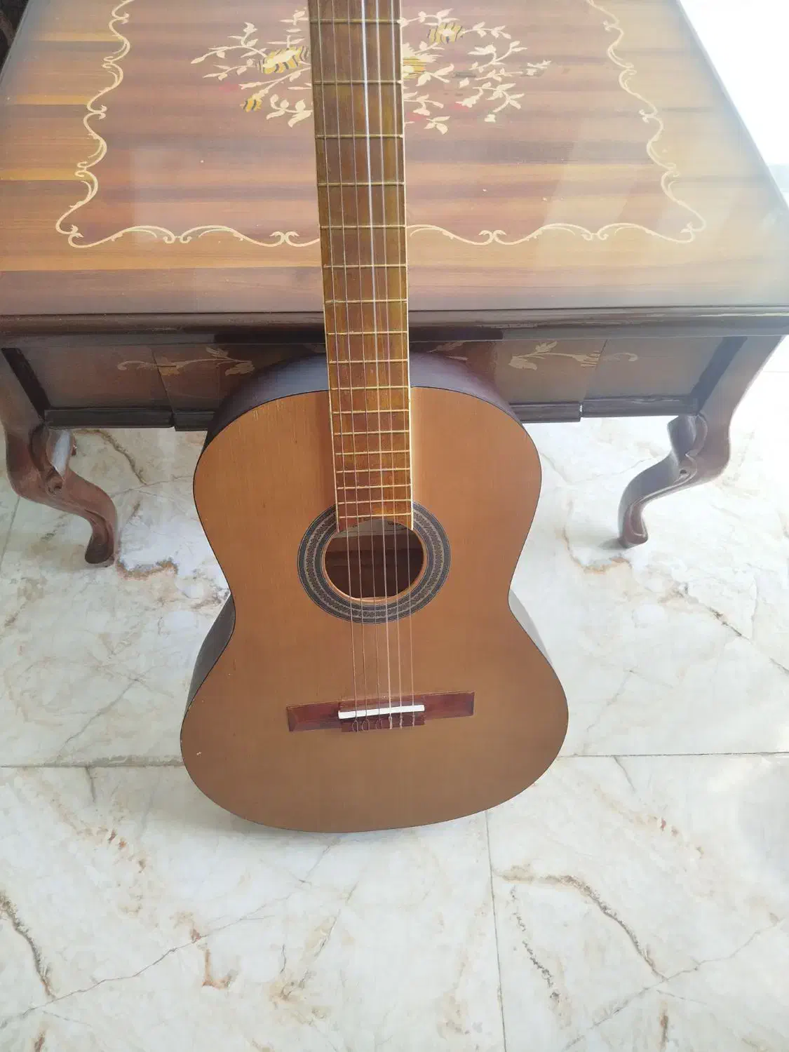 فروش گیتار|گیتار، بیس، امپلیفایر|خرم‌آباد, |دیوار